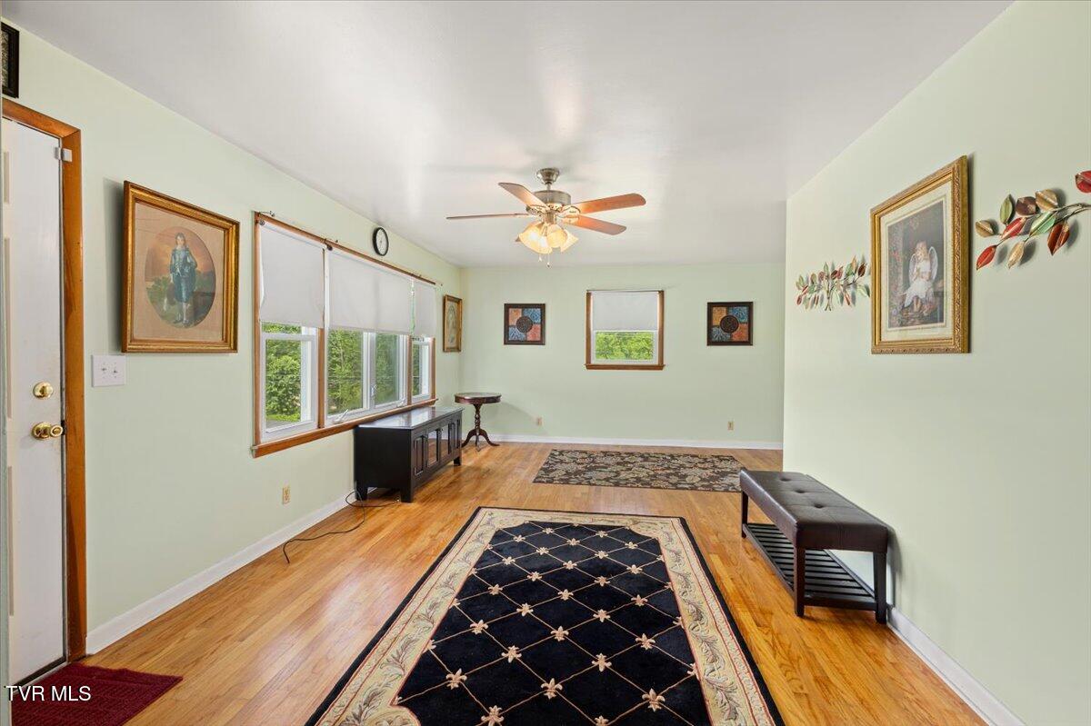 105 Meredith Drive, Elizabethton, Tennessee image 5