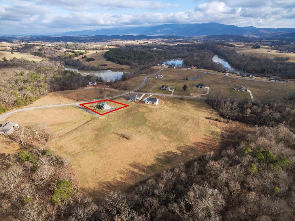 Photo of 27 Links View Drive, Greeneville, TN 37743 (MLS # 9949044)