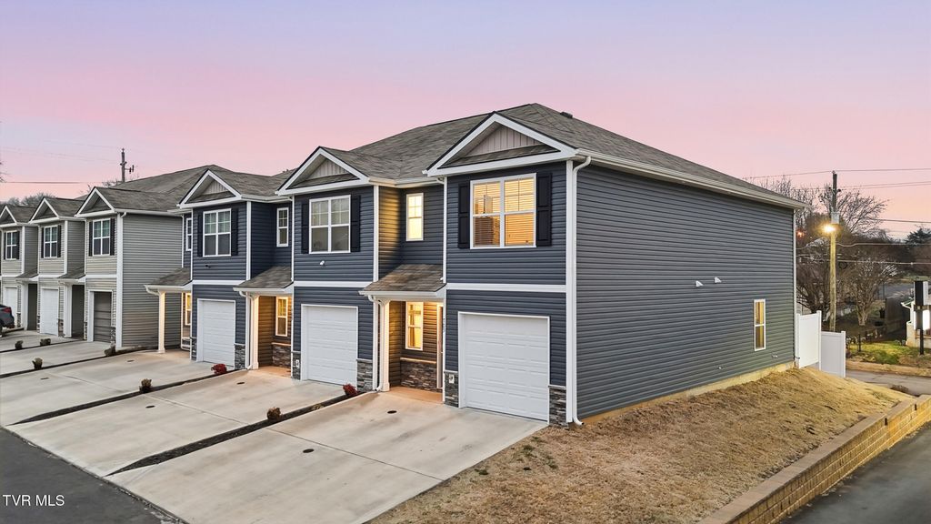 Photo of 705 Theobald Way, Kingsport, TN 37660 (MLS # 9989934)