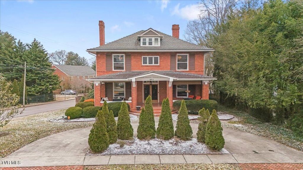 Photo of 801 Holston Avenue, Bristol, TN 37620 (MLS # 9991631)