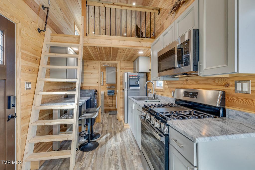 Photo of 601 Watauga Overlook Drive, Butler, TN 37640 (MLS # 9994068)