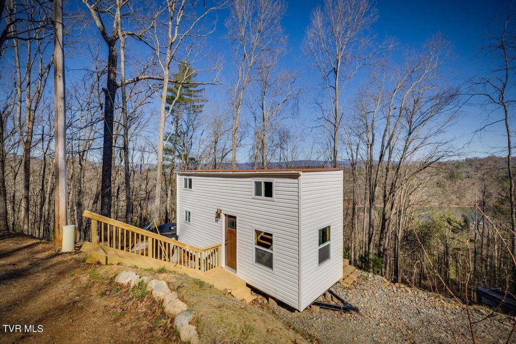 Photo of 601 Watauga Overlook Drive, Butler, TN 37640 (MLS # 9994068)