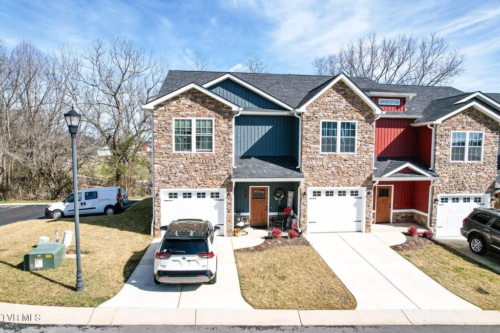 Photo of 319 Piper Glen Gln, Gray, TN 37615 (MLS # 9990851)