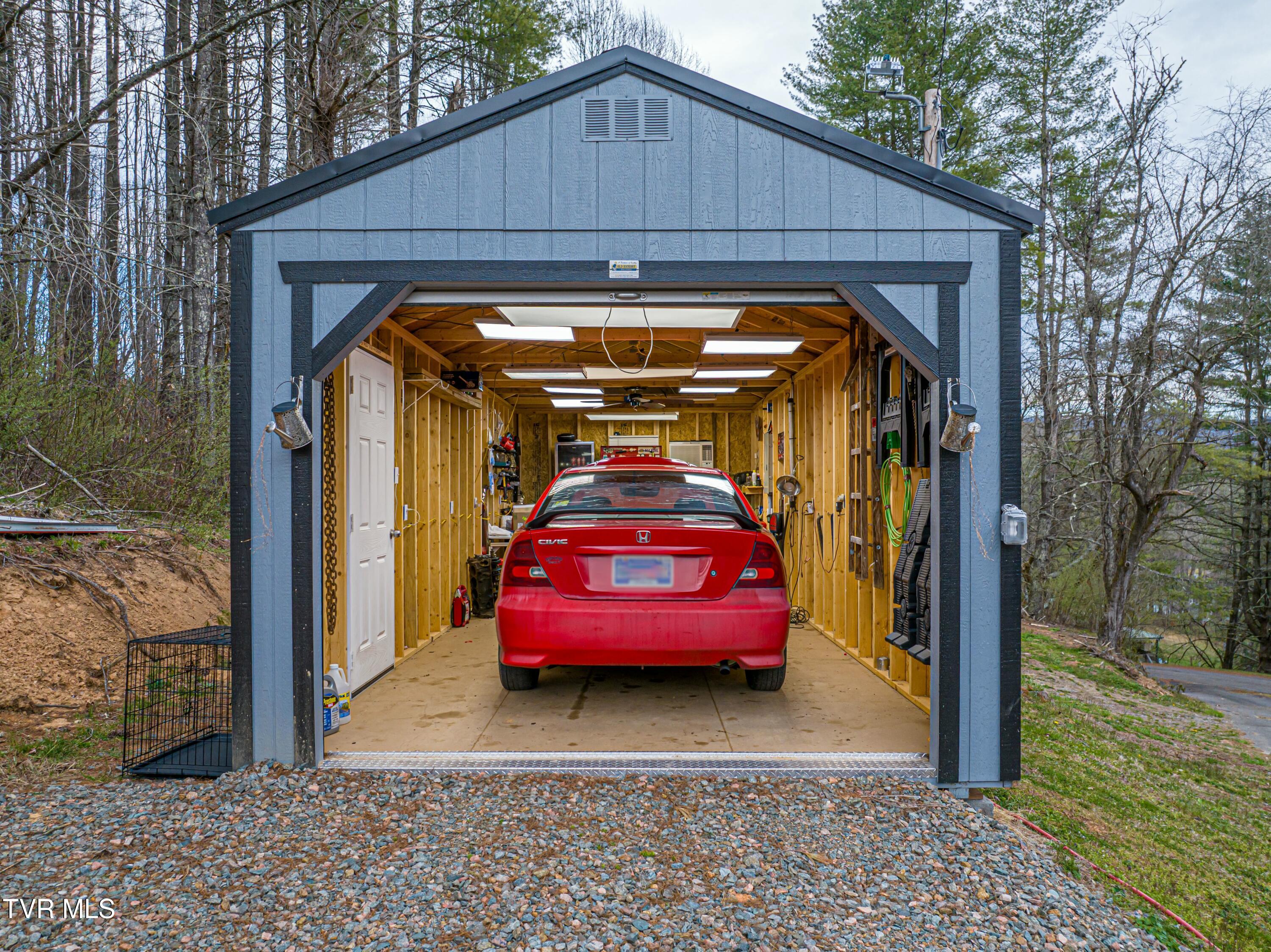 250 Beaver Walk Road, Mountain City, Tennessee image 19