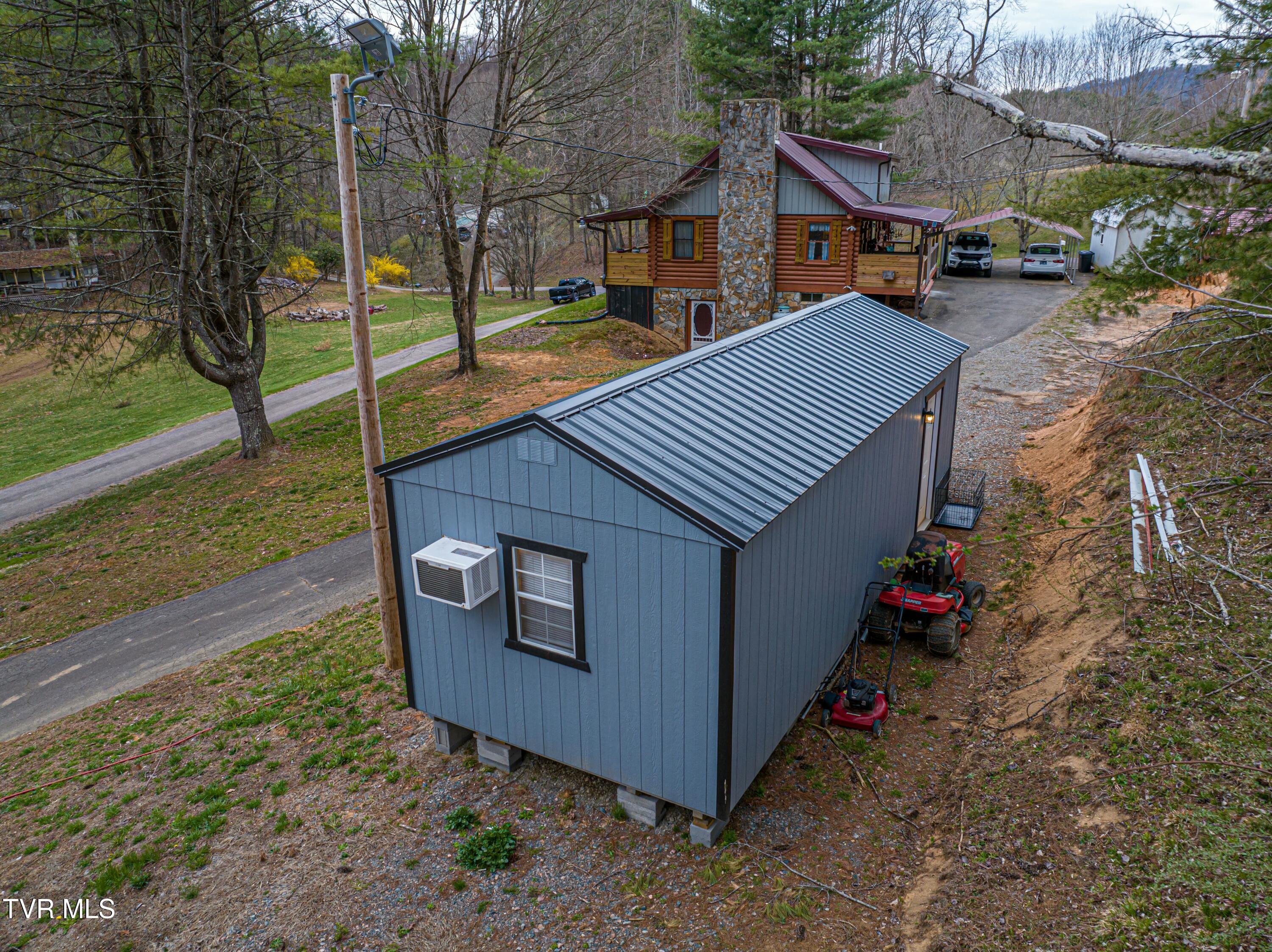 250 Beaver Walk Road, Mountain City, Tennessee image 22