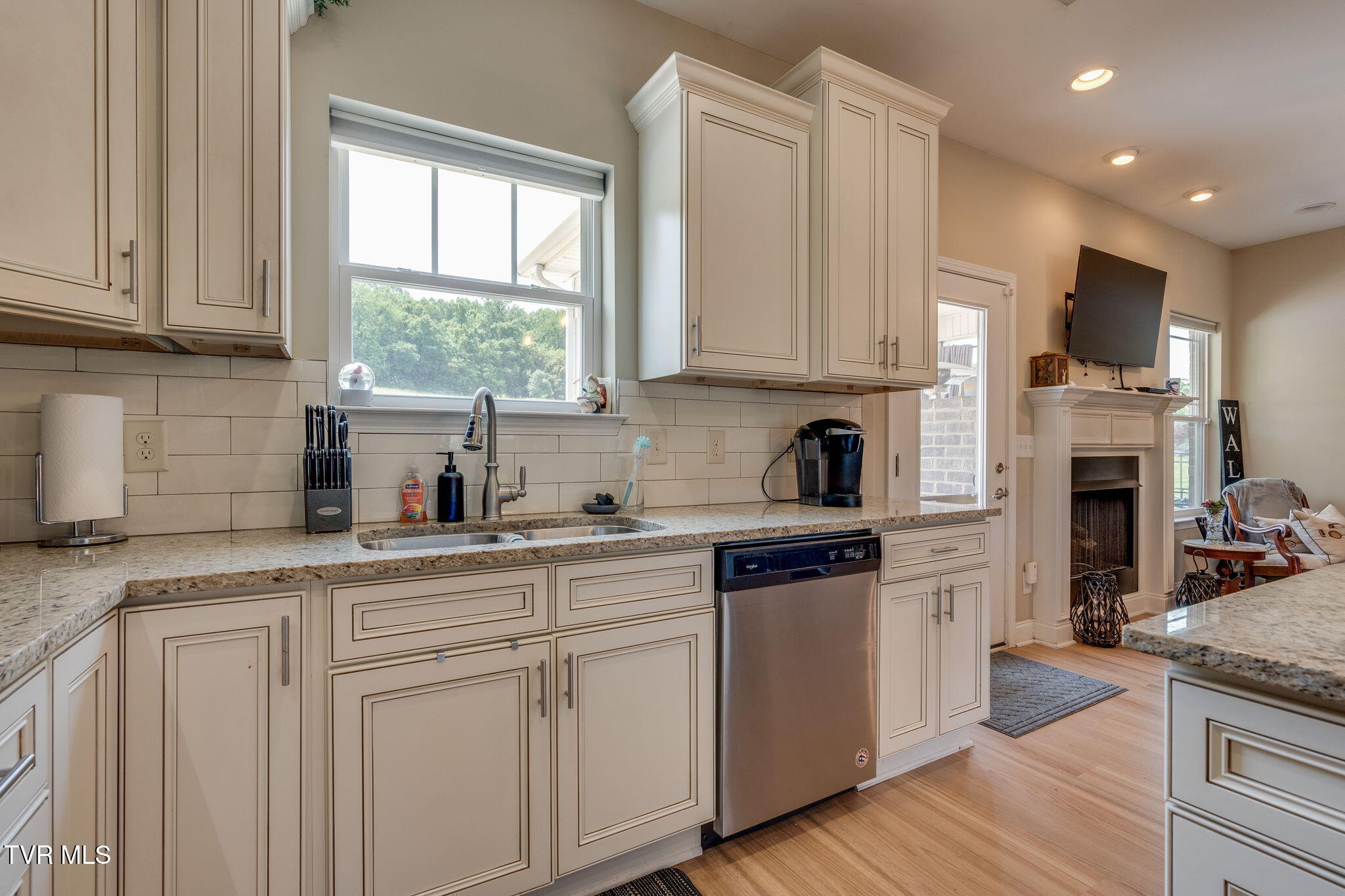 425 Gap Creek Road, Elizabethton, Tennessee image 12