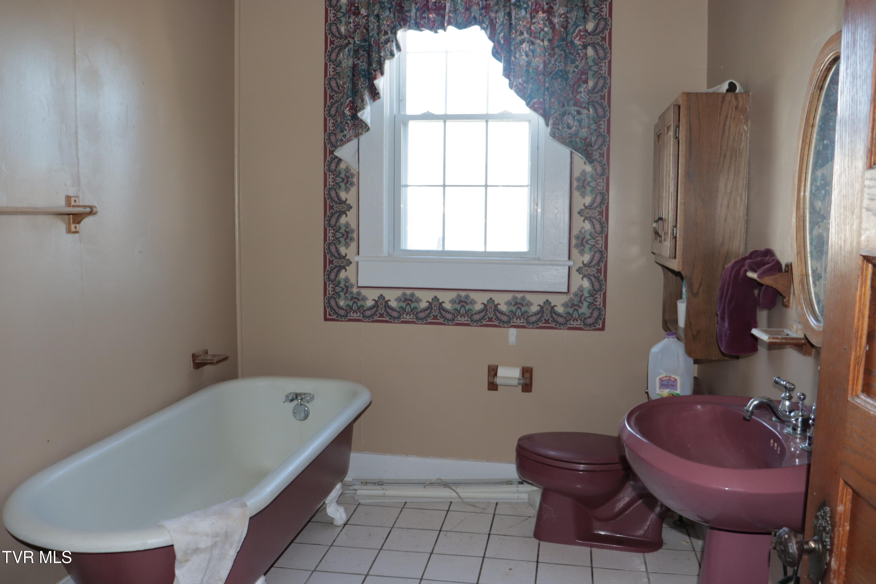 501 Lindsey Street, Bristol, Virginia image 46