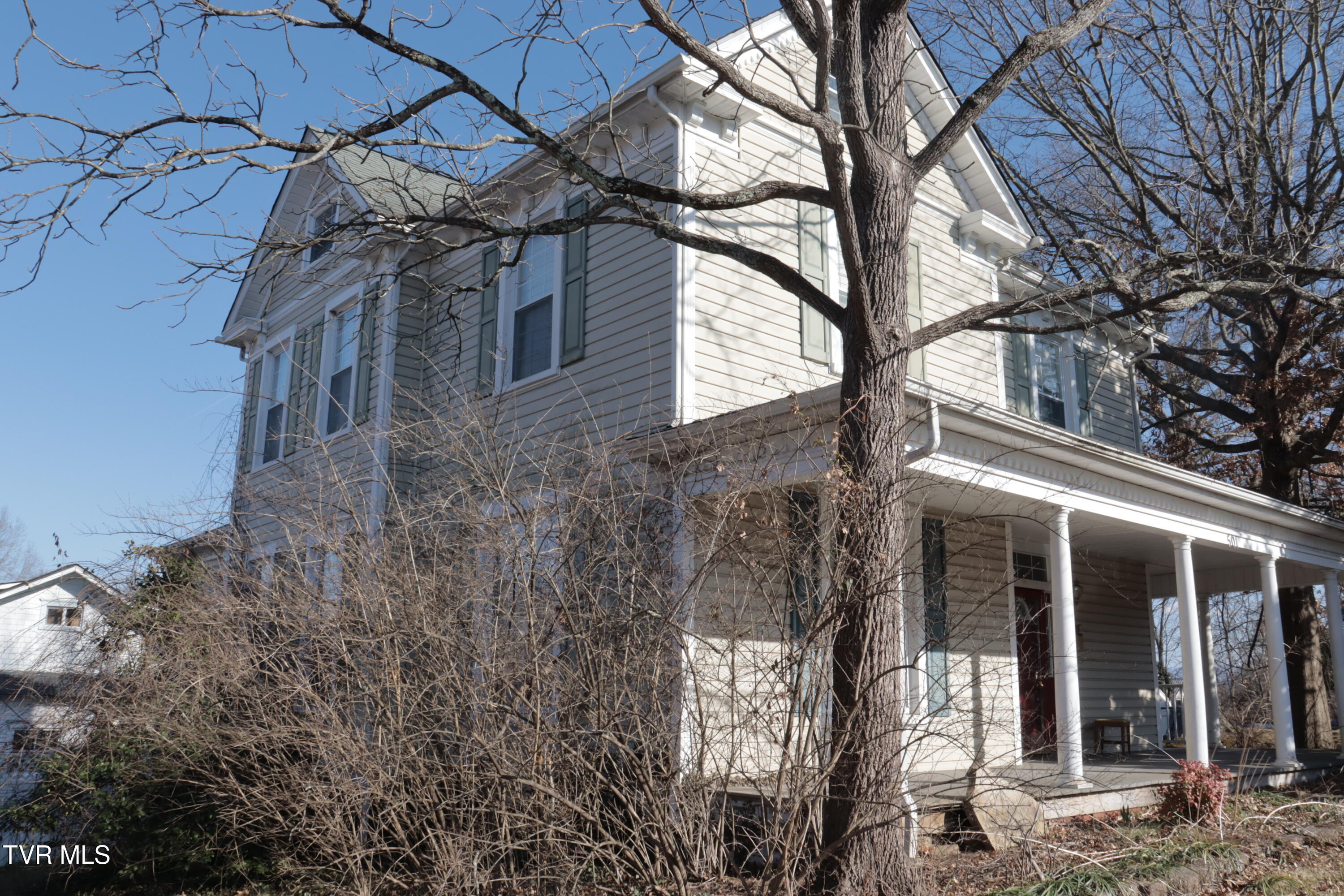 501 Lindsey Street, Bristol, Virginia image 3