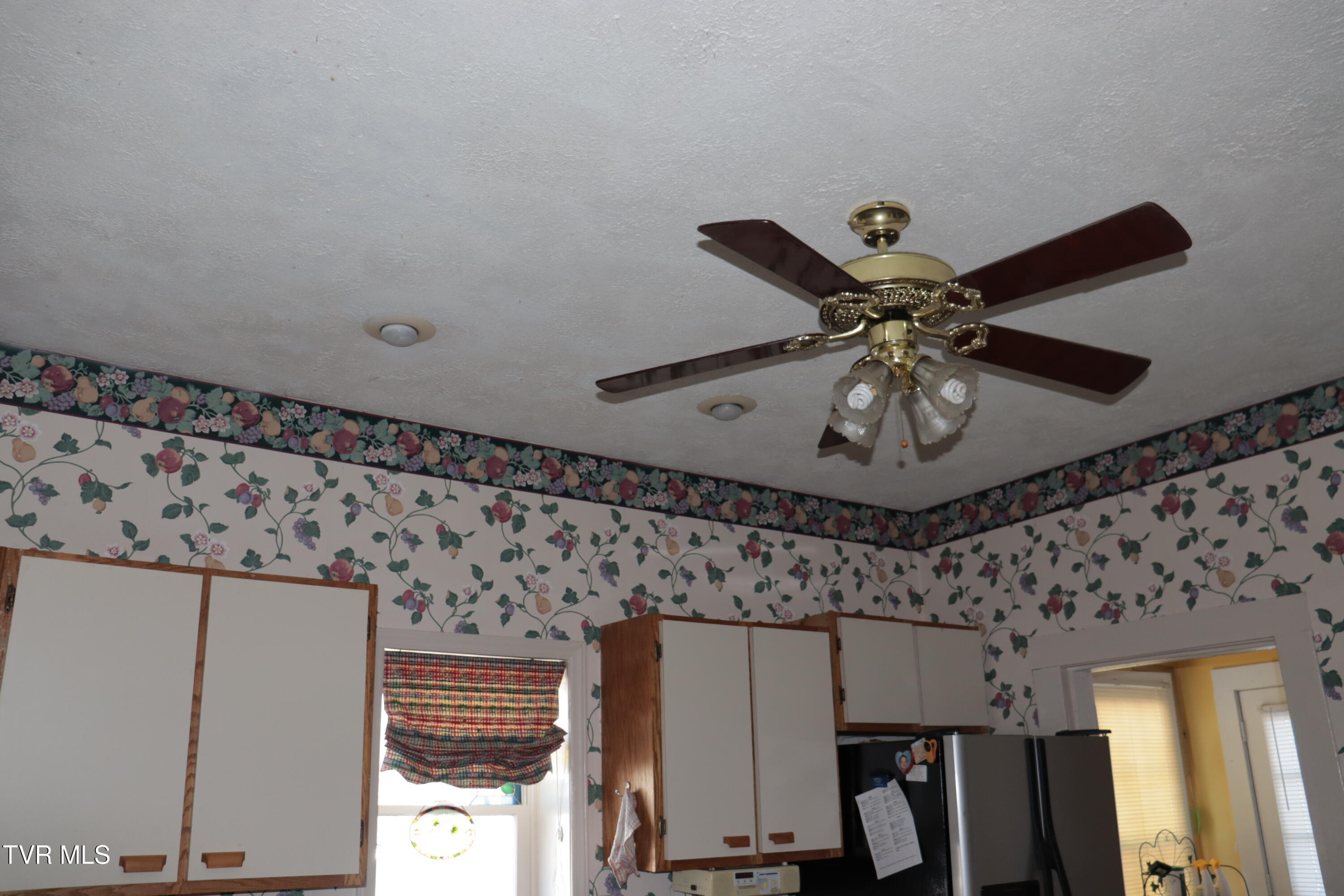 501 Lindsey Street, Bristol, Virginia image 39