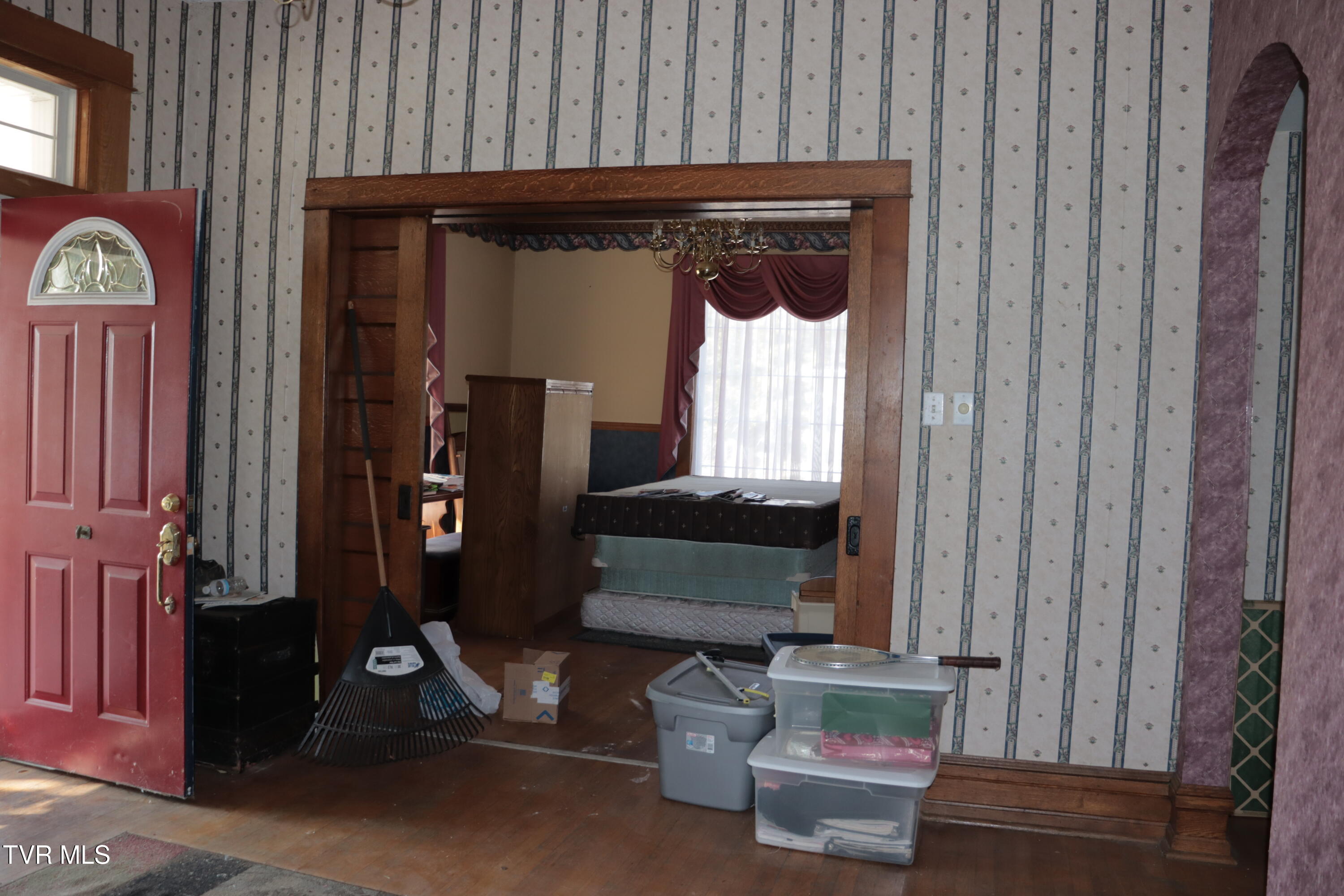 501 Lindsey Street, Bristol, Virginia image 19