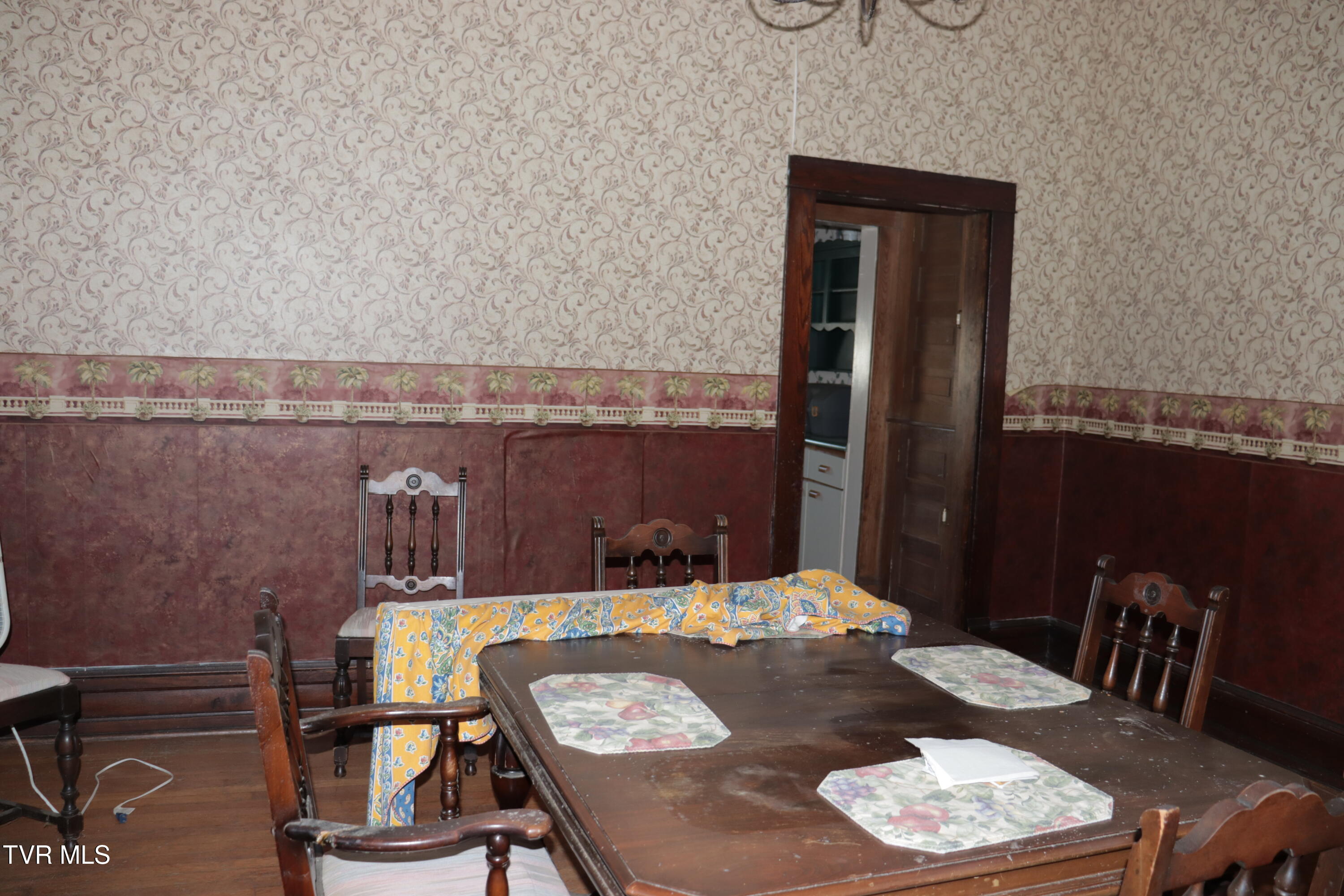 501 Lindsey Street, Bristol, Virginia image 34