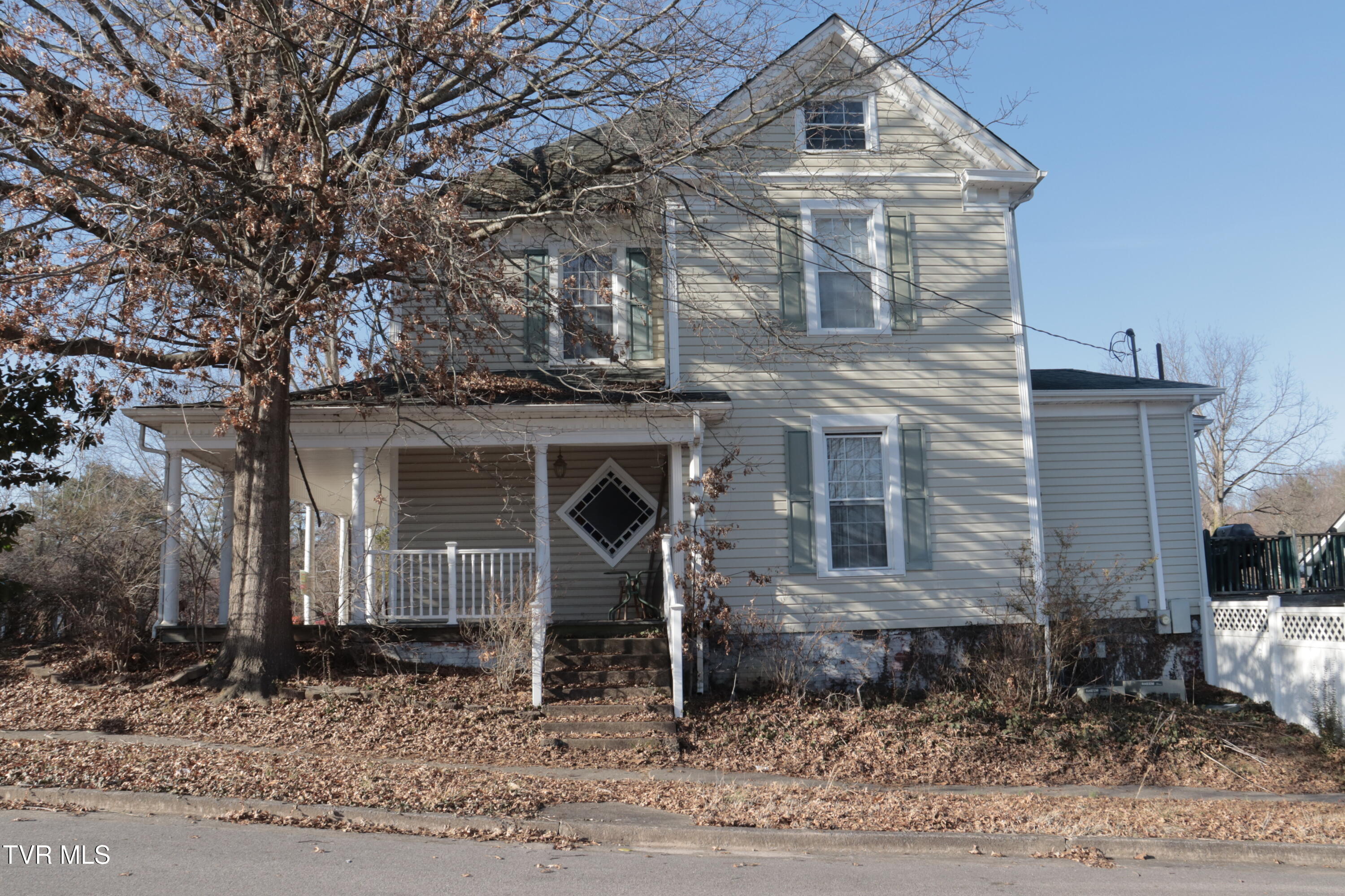 501 Lindsey Street, Bristol, Virginia image 5