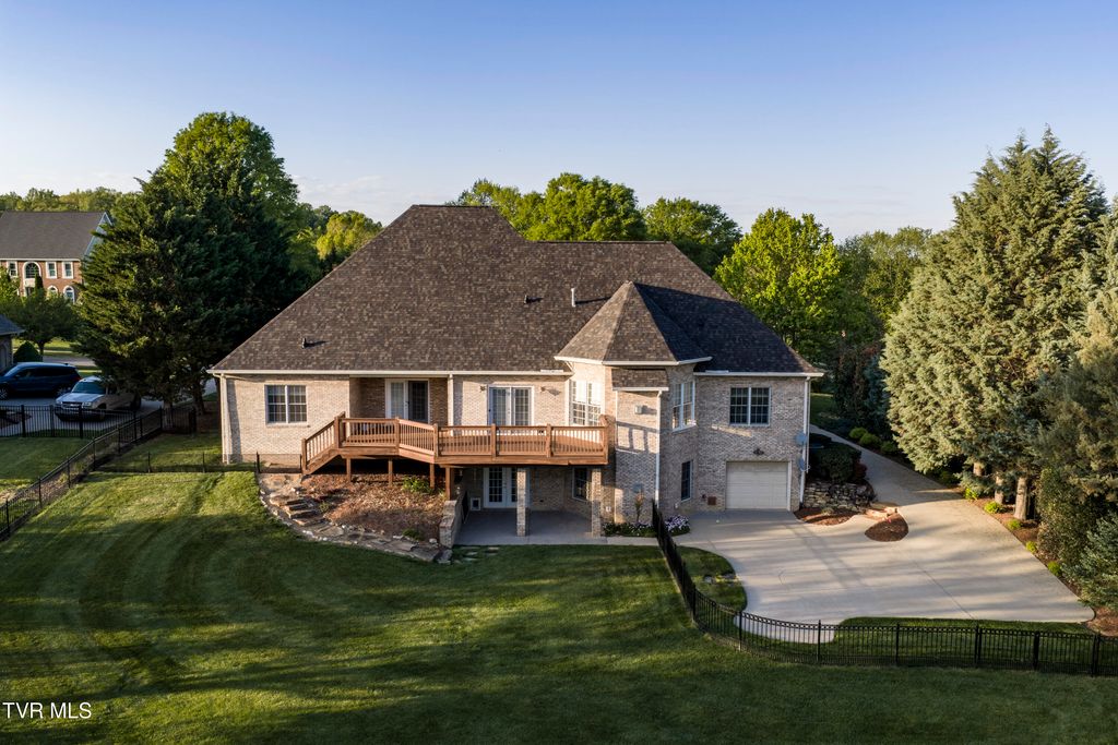 Photo of 105 Strawberry Field Drive, Johnson City, TN 37604 (MLS # 9994717)