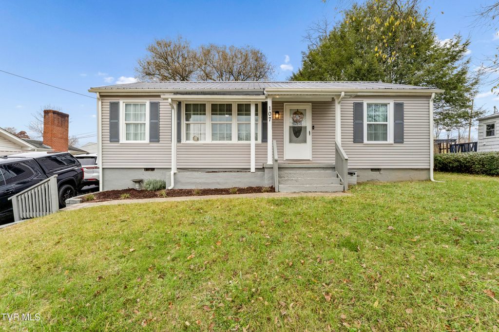 Photo of 107 Neal Drive, Bristol, TN 37620 (MLS # 9988548)