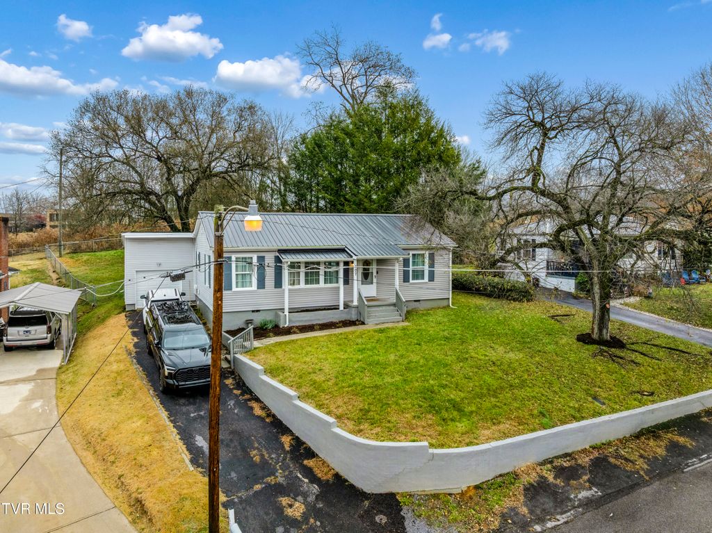 Photo of 107 Neal Drive, Bristol, TN 37620 (MLS # 9988548)