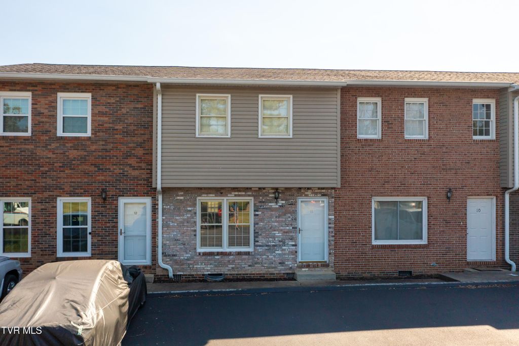 Photo of 3539 Netherland Inn Rd. Road #11, Kingsport, TN 37660 (MLS # 9987272)