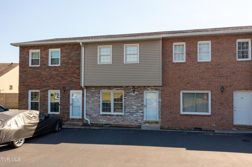 Photo of 3539 Netherland Inn Rd. Road #11, Kingsport, TN 37660 (MLS # 9987272)