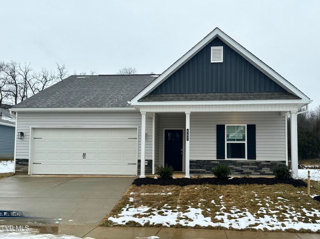 Photo of 682 Saint Andrews Drive Dr, Kingsport, TN 37664 (MLS # 9986766)