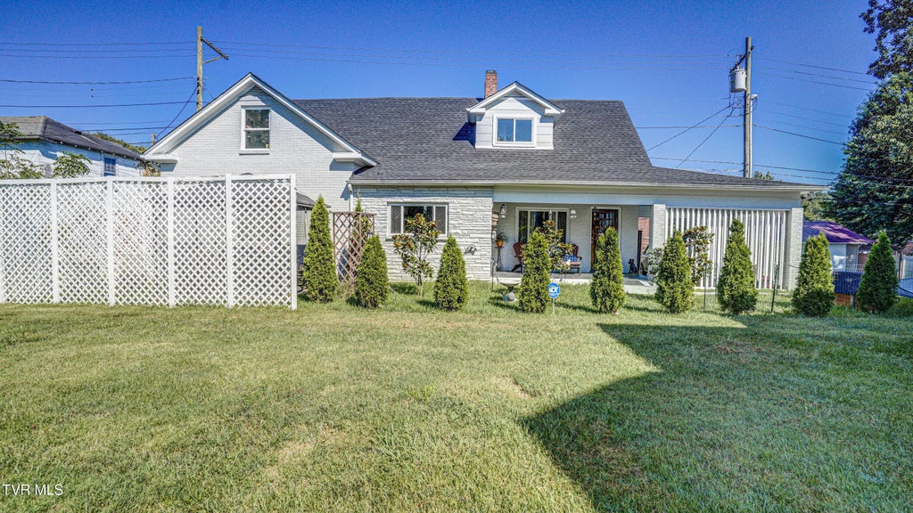 Photo of 434 Lindsey Street, Bristol, VA 24201 (MLS # 10000428)