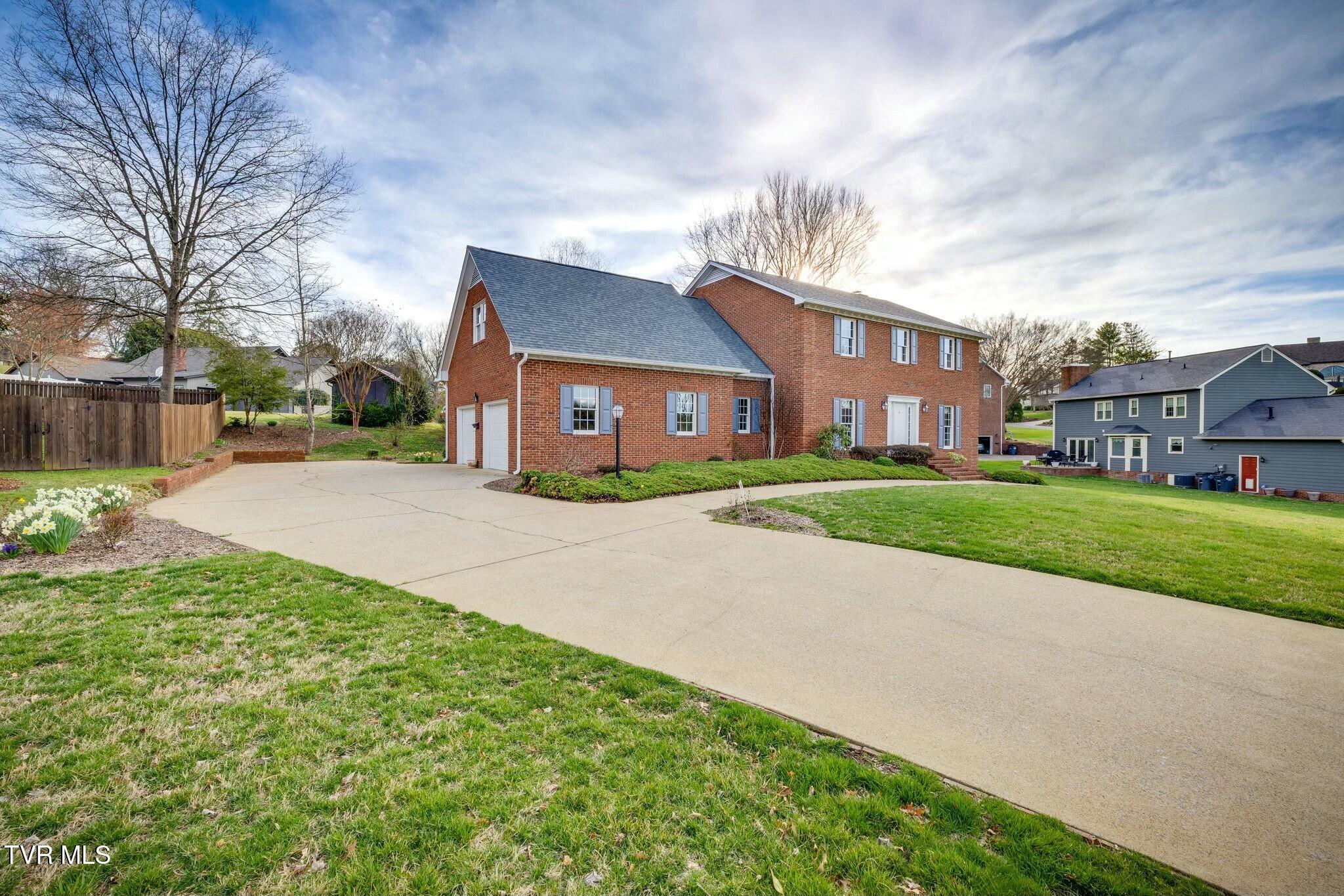 2017 Springfield Avenue