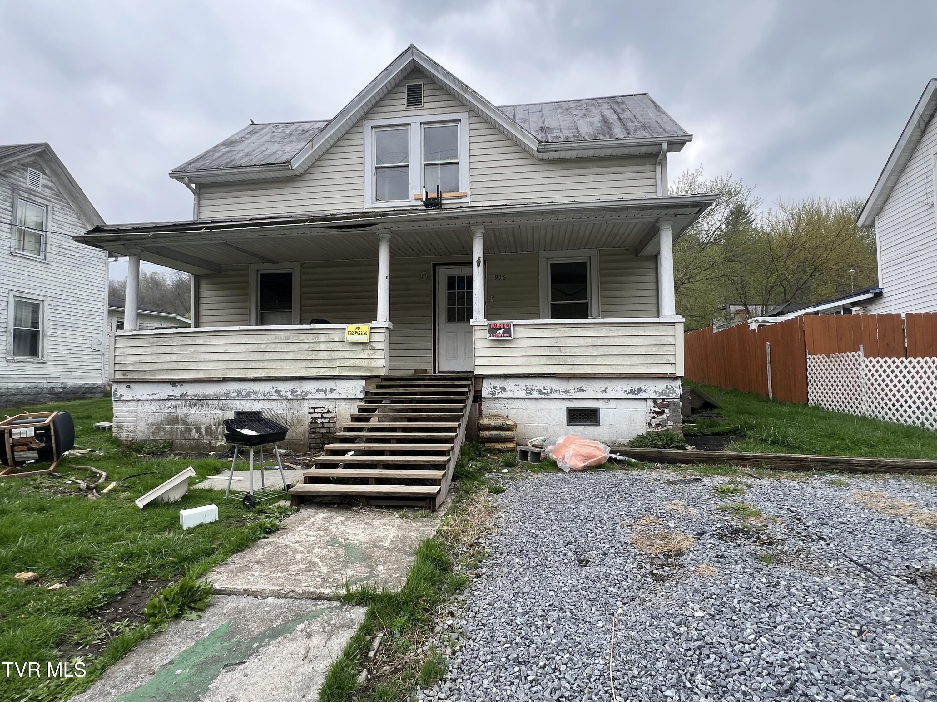 916 Main Street, Saltville, Virginia image 1