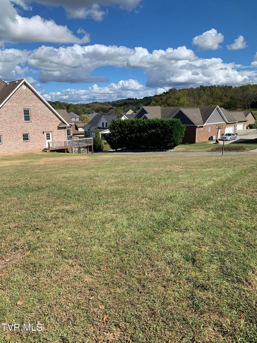 Photo of 302 Harbor Approach, Johnson City, TN 37601 (MLS # 9986895)