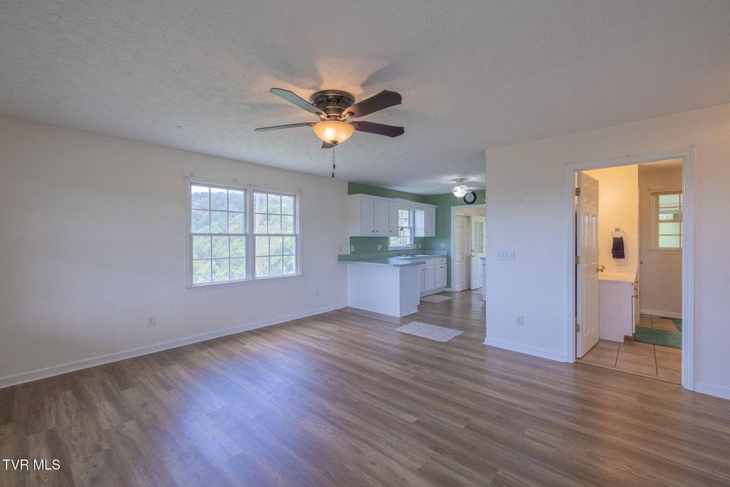 Photo of 124 Maple Crest Circle, Surgoinsville, TN 37873 (MLS # 9982821)