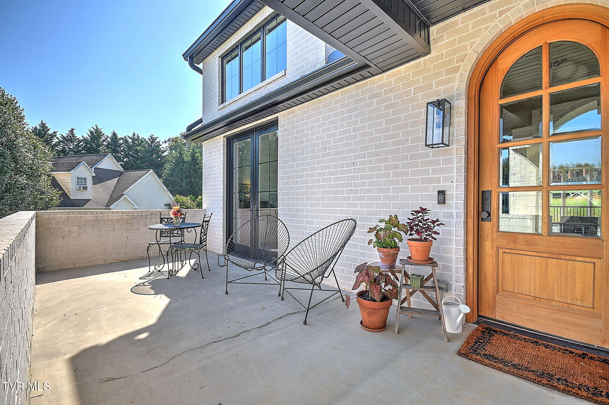 10 Walnut Grove Court