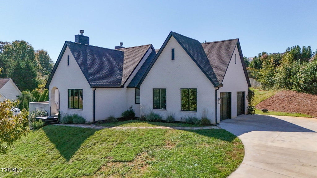 Photo of 10 Walnut Grove Court, Jonesborough, TN 37659 (MLS # 10002137)