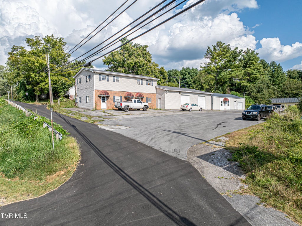 Photo of 960 Main Street #0, Abingdon, VA 24210 (MLS # 10001164)