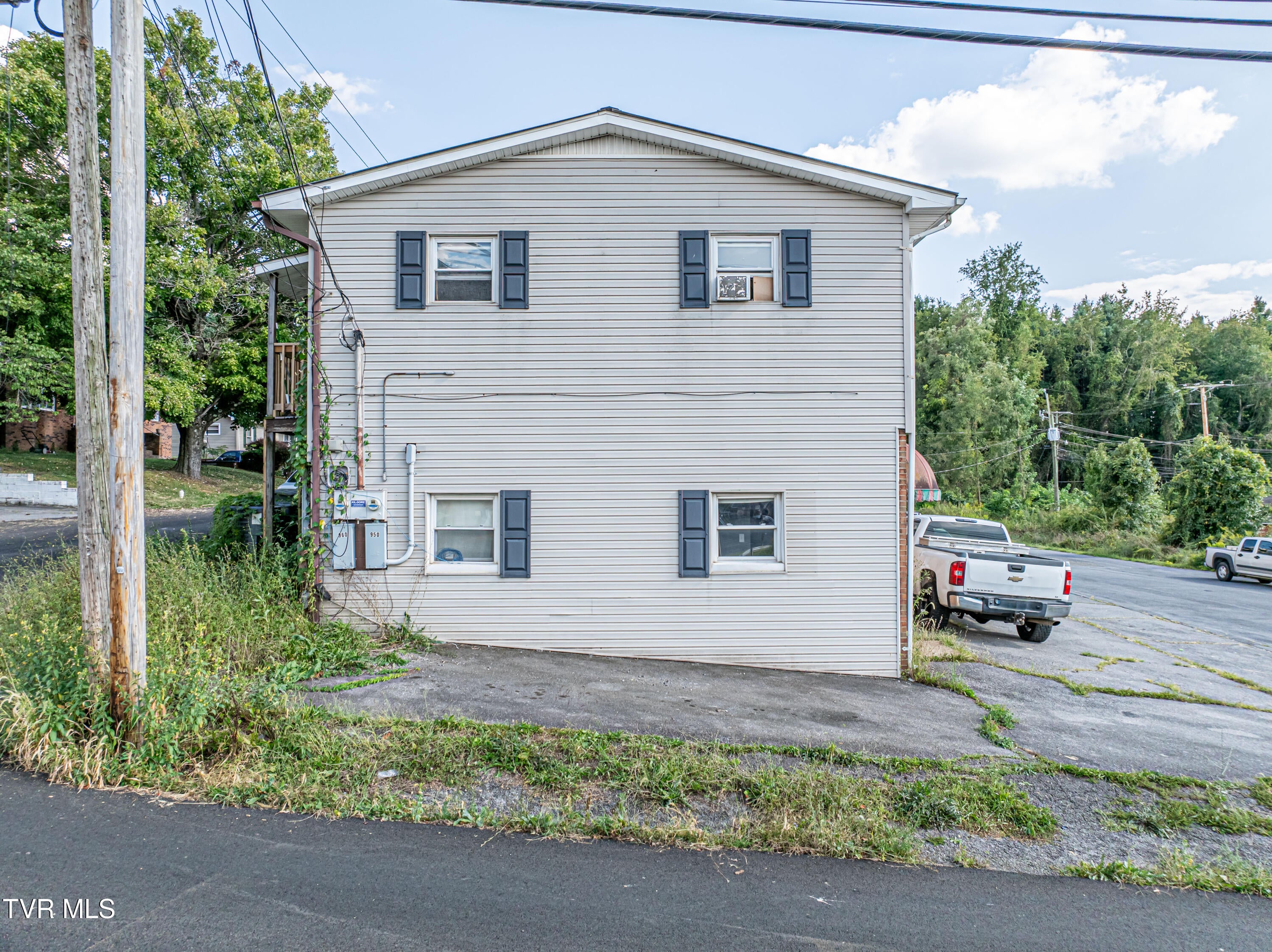 960 West Main Street 0