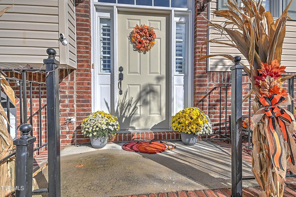 Photo of 1016 Carrington Court, Kingsport, TN 37660 (MLS # 9987373)