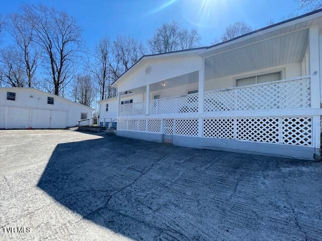 349 Baywood Drive, Piney Flats, Tennessee image 5