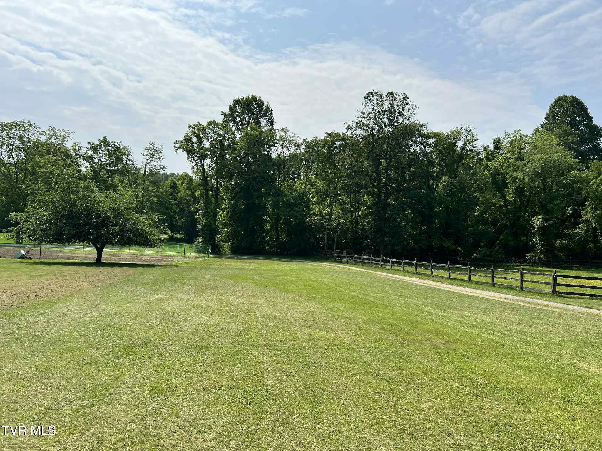 12615 Star Branch Road, Coeburn, Virginia image 2