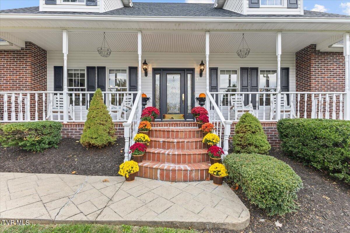 1 Emerald Court
