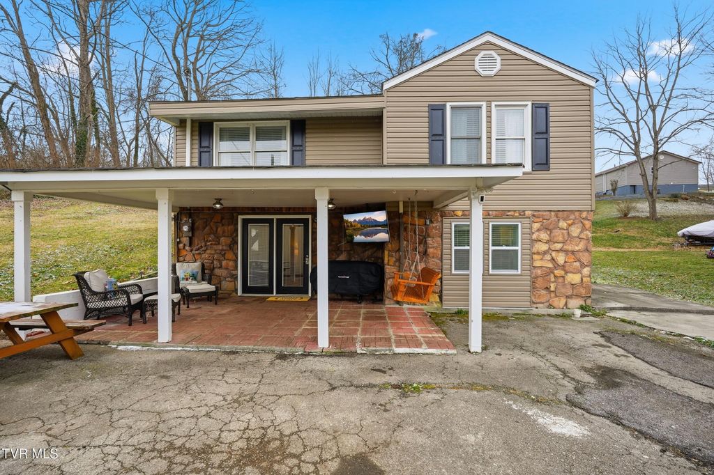 Photo of 664 Page Street, Bristol, VA 24201 (MLS # 9994787)