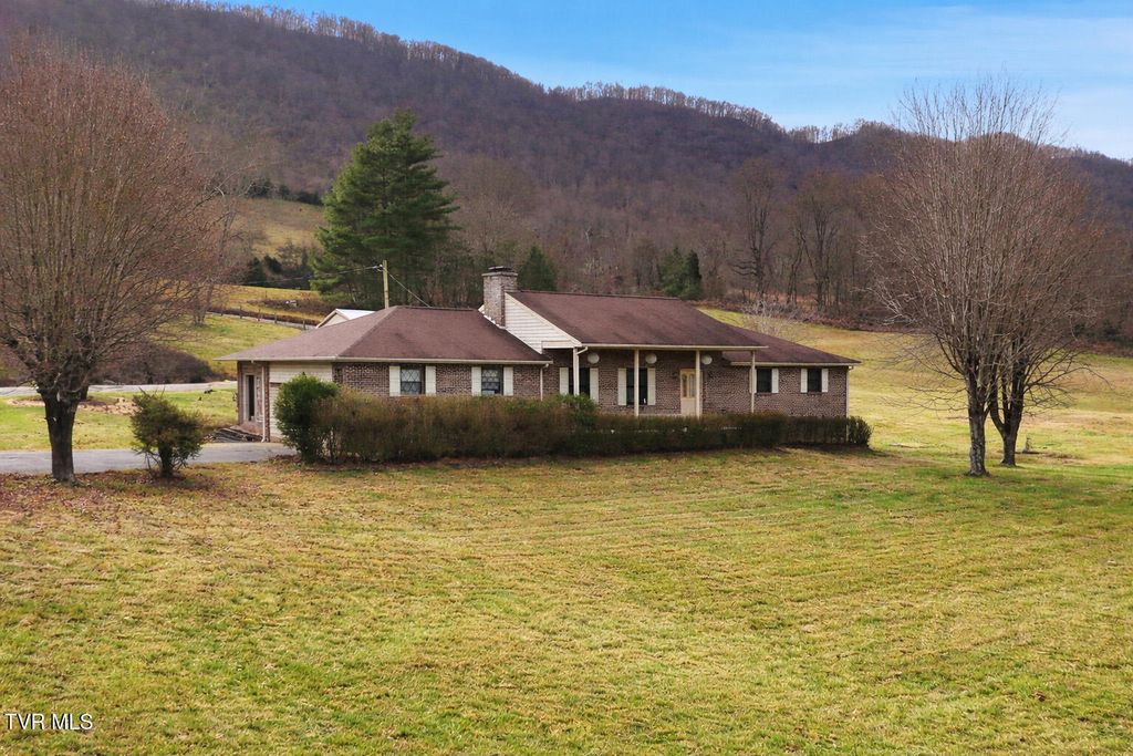 Photo of 186 Kelly Coomer Road, Big Stone Gap, VA 24219 (MLS # 9989994)