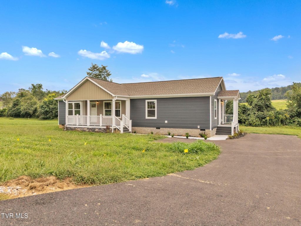 Photo of 18346 Fortunes Way, Abingdon, VA 24210 (MLS # 9984775)