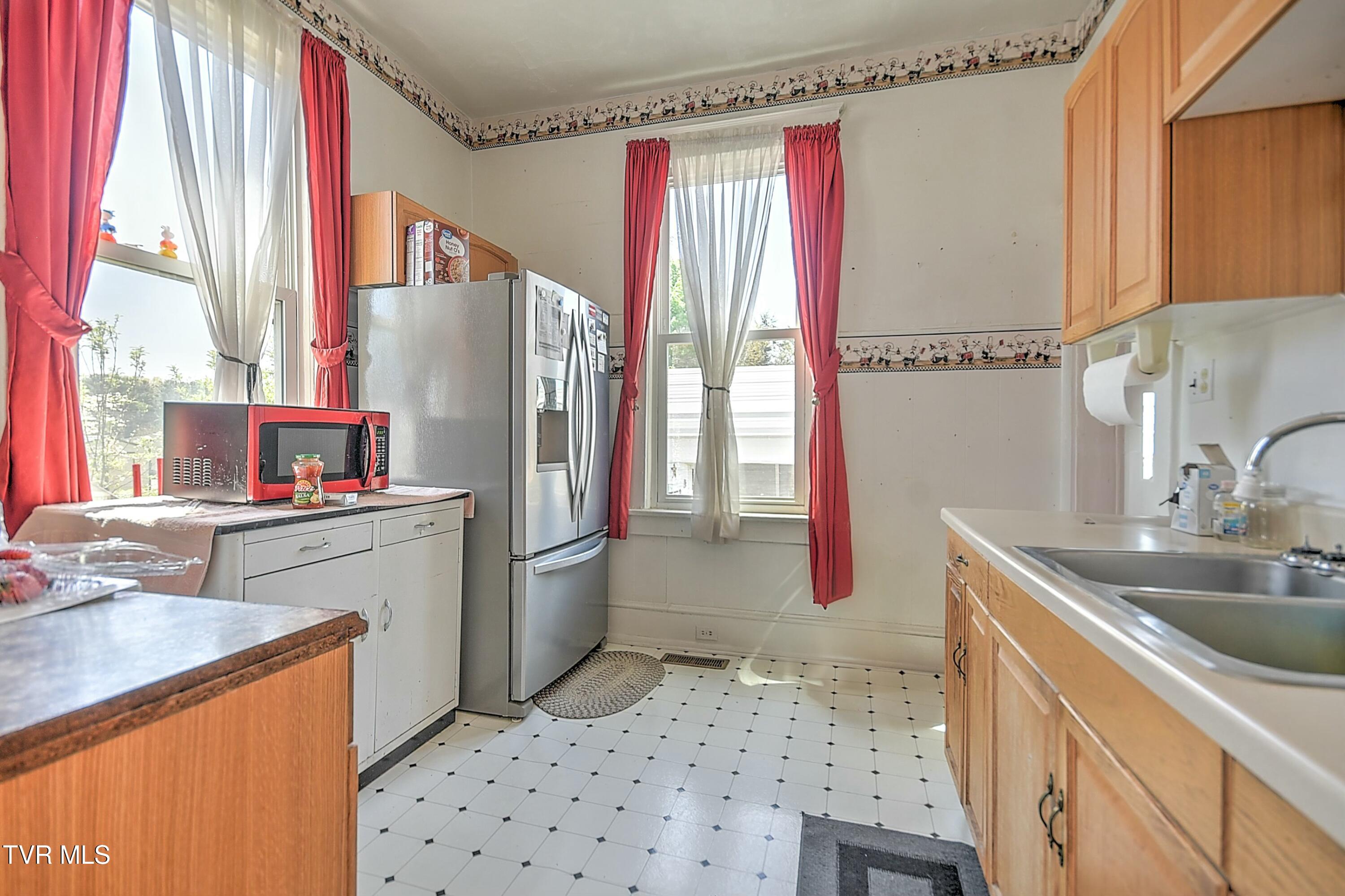 908 Weaver Pike, Bristol, Tennessee image 24