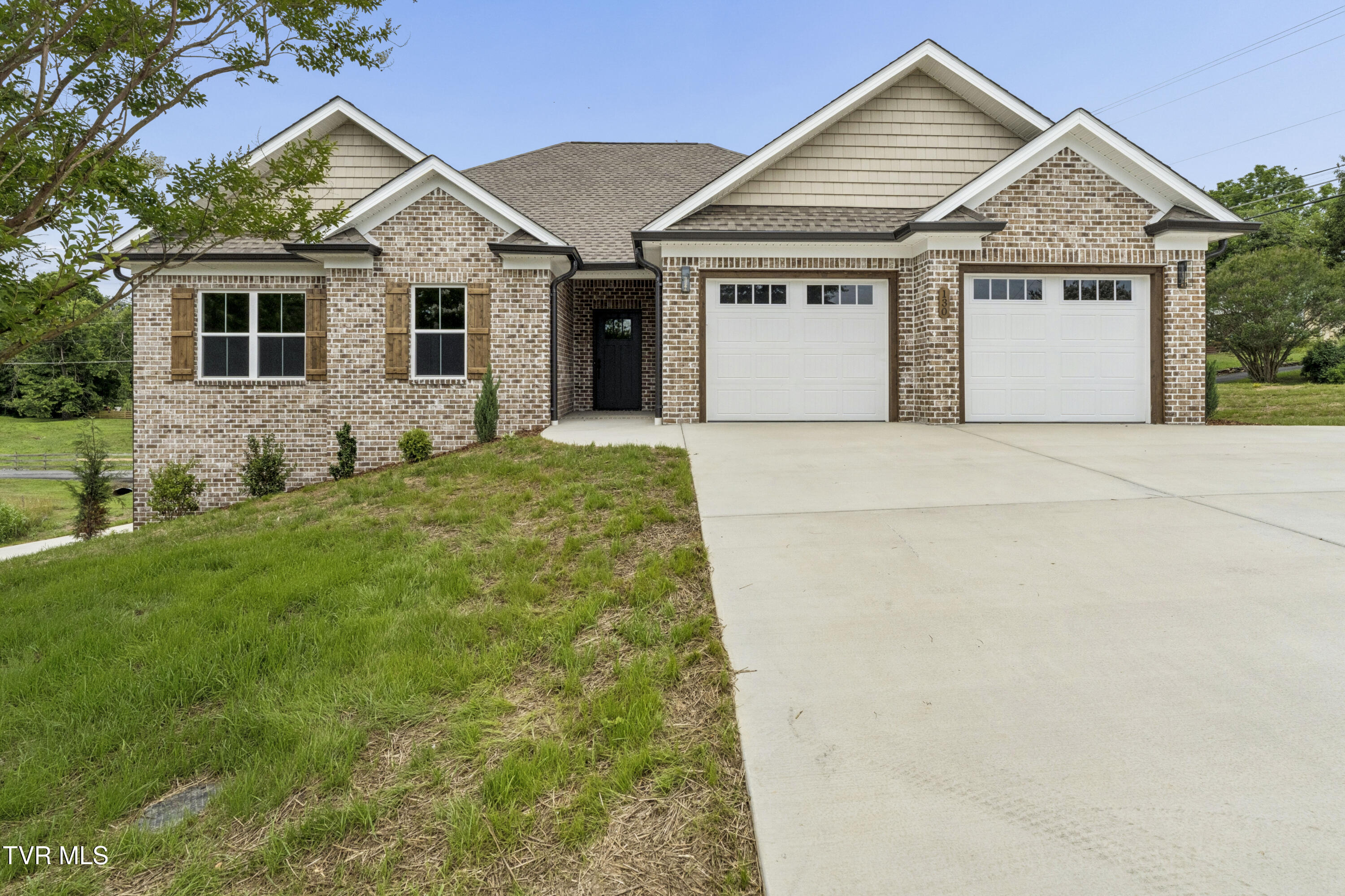Photo 1 of 66 — 130 Jessicas Way, Johnson City, TN 37615