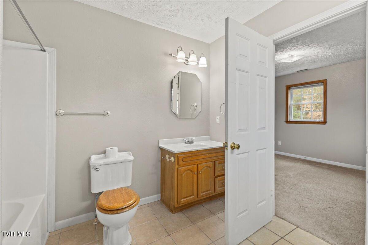 1301 Slimp Branch Road, Mountain City, Tennessee image 32
