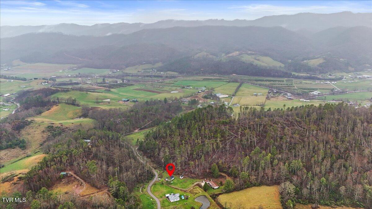 1301 Slimp Branch Road, Mountain City, Tennessee image 13