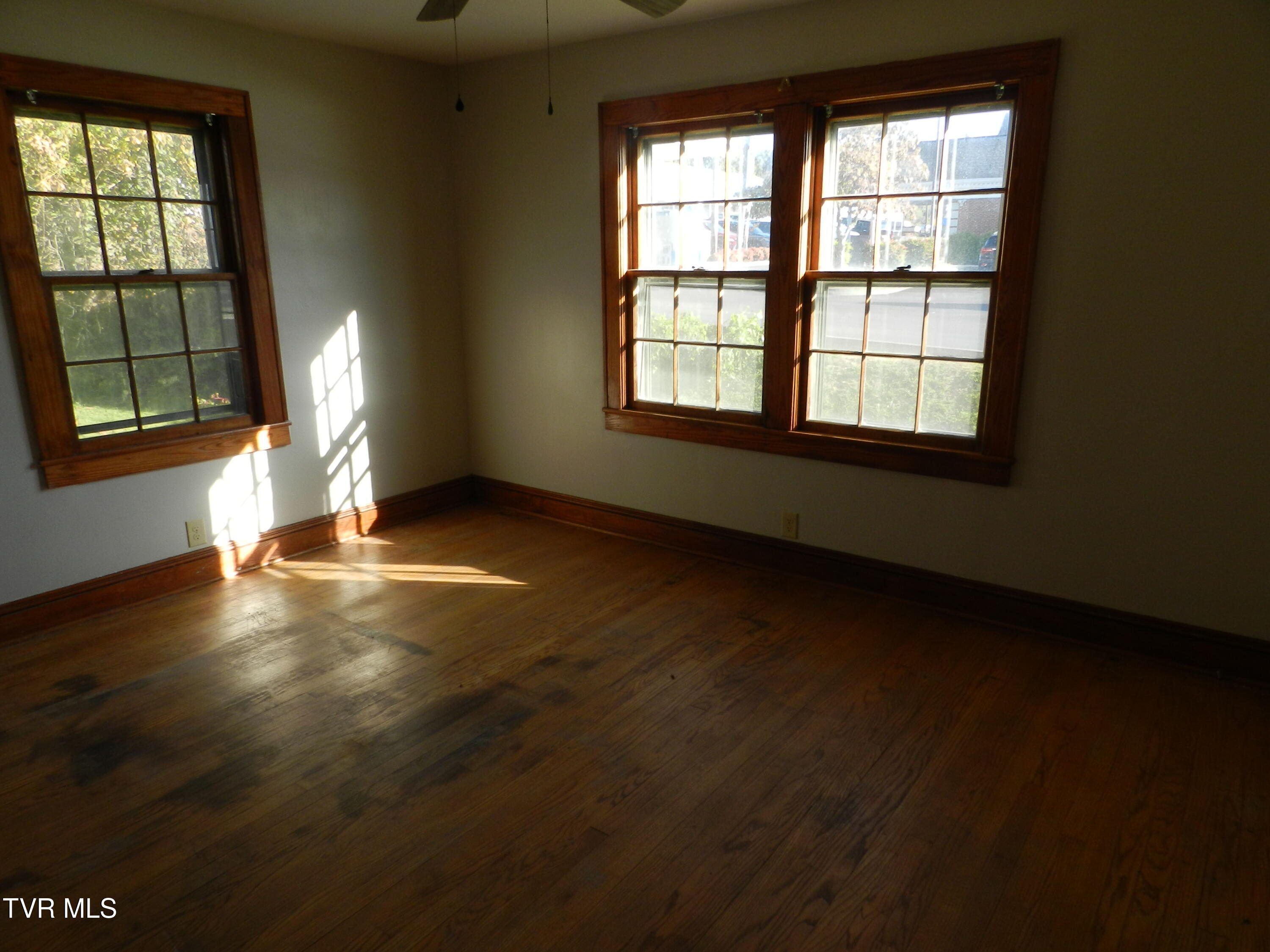 200 & 202 Main Street, Mount Carmel, Tennessee image 16