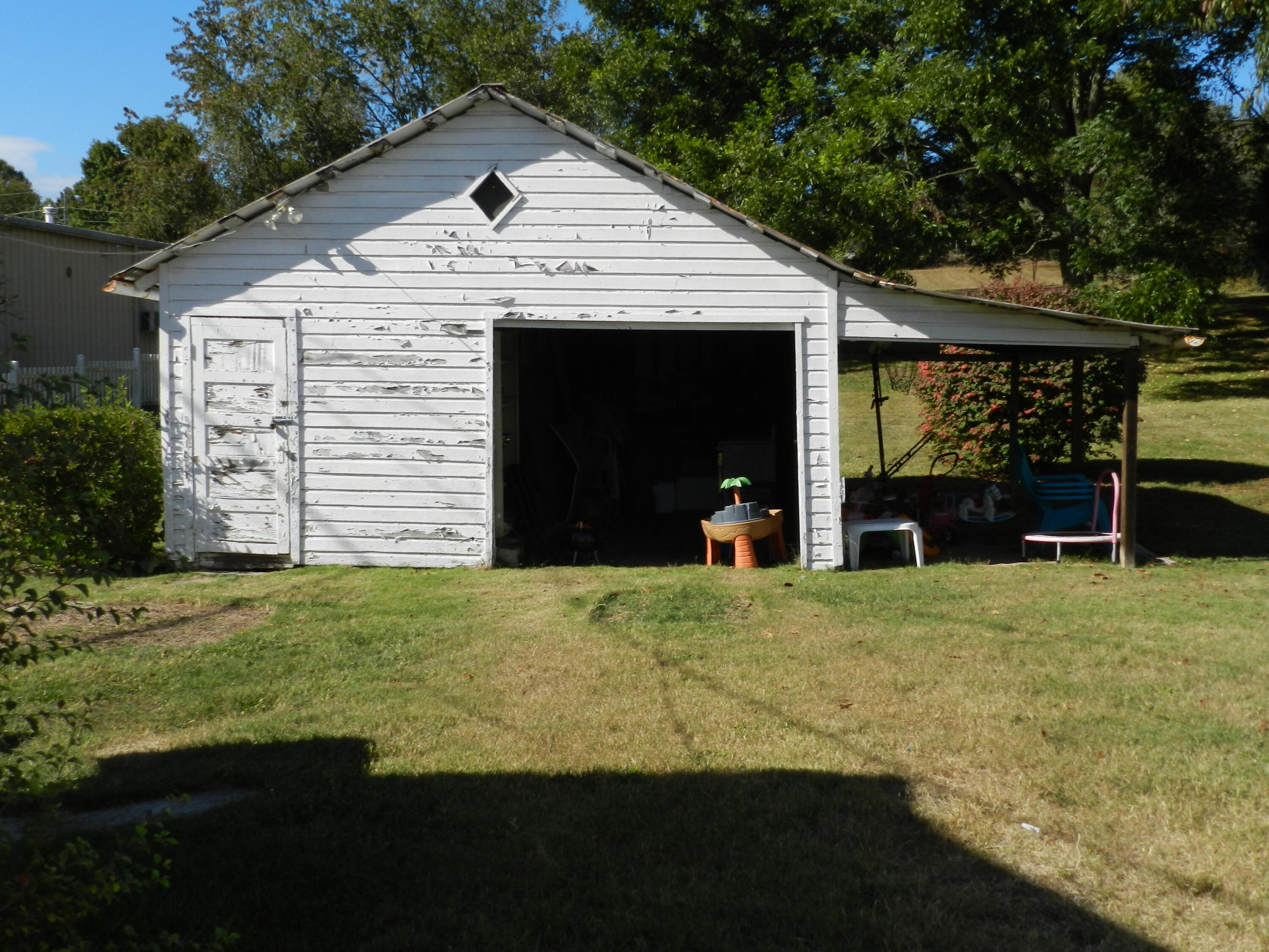 200 & 202 Main Street, Mount Carmel, Tennessee image 9