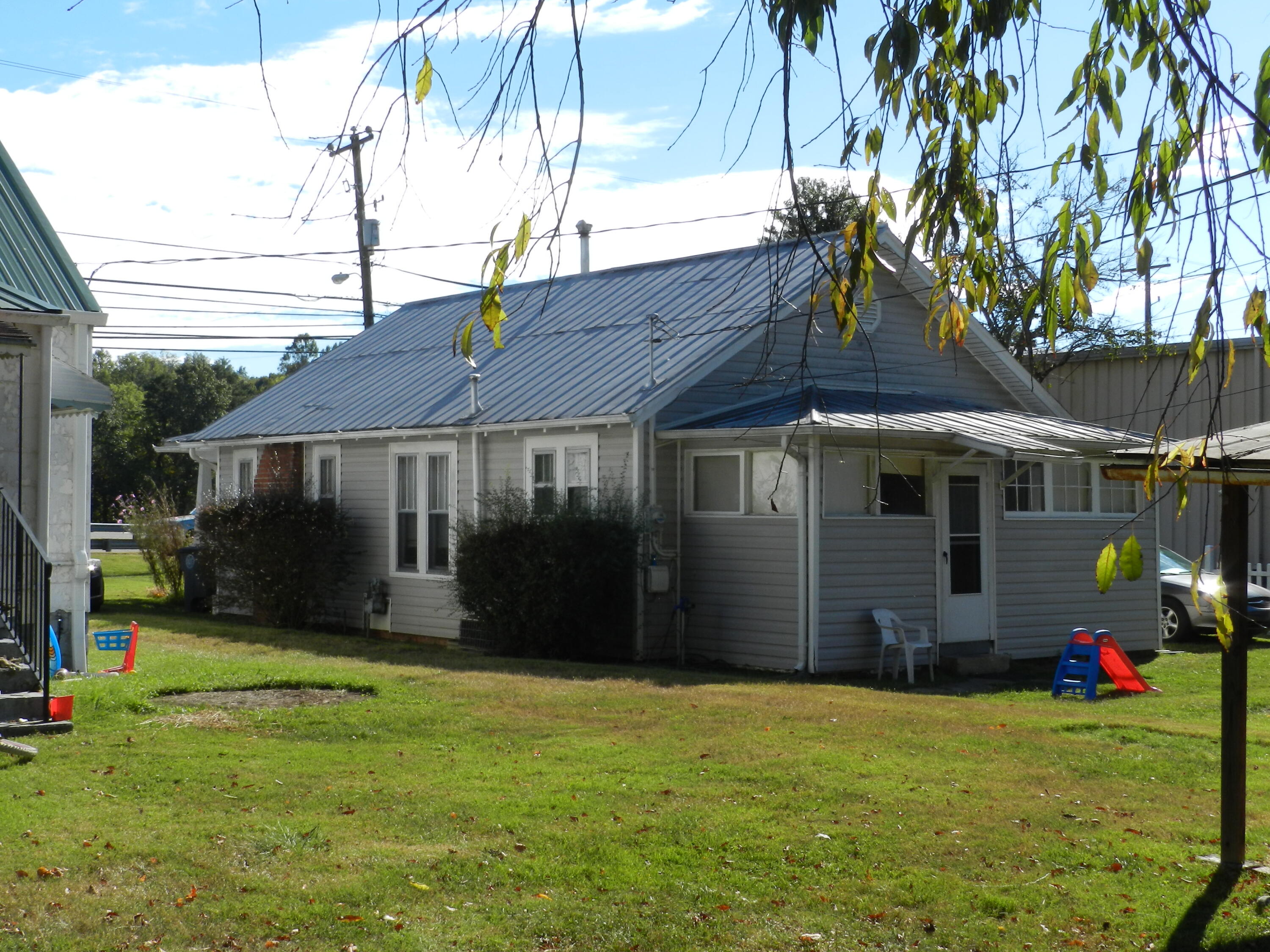 200 & 202 Main Street, Mount Carmel, Tennessee image 5
