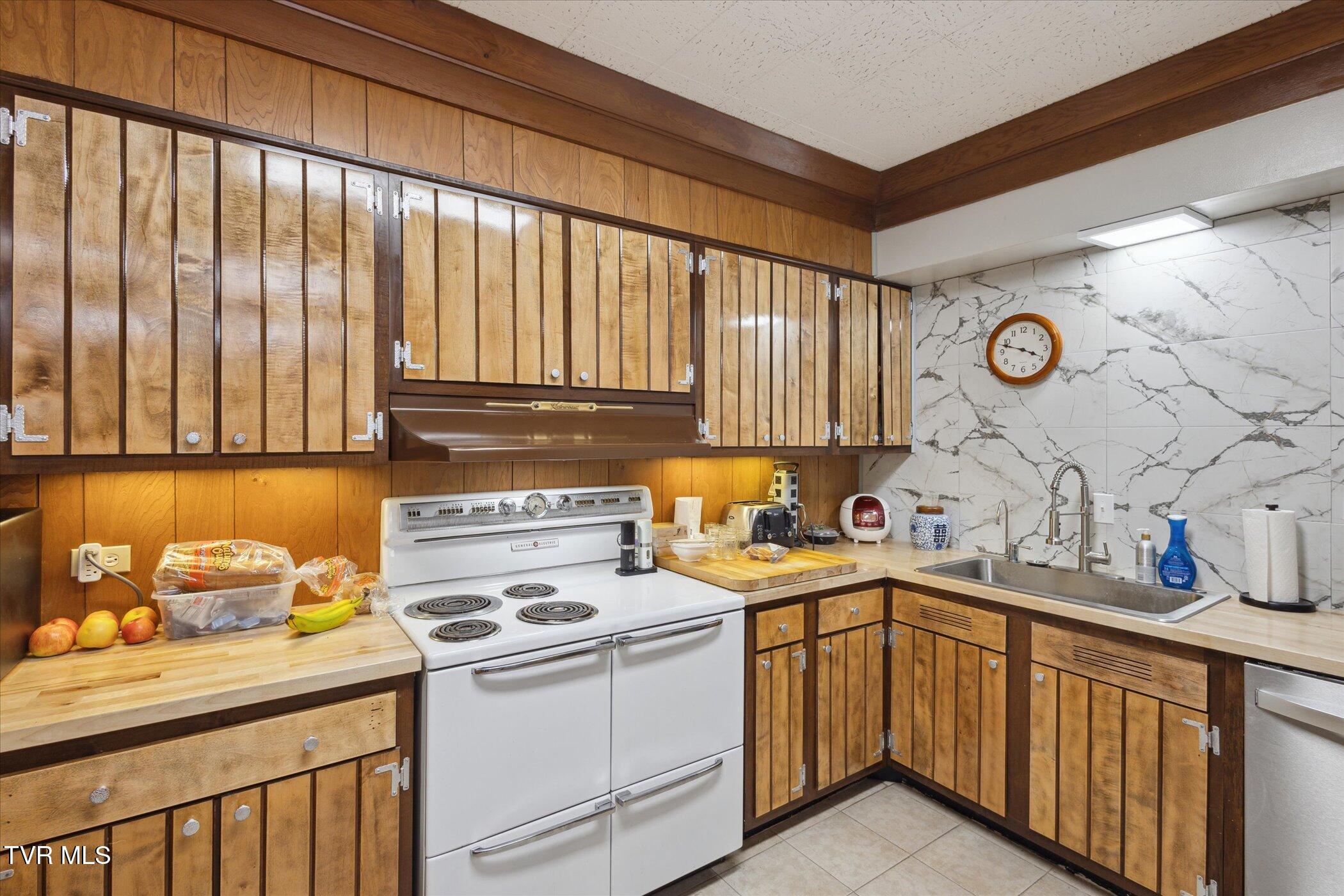 2021 Westwind Drive, Kingsport, Tennessee image 32