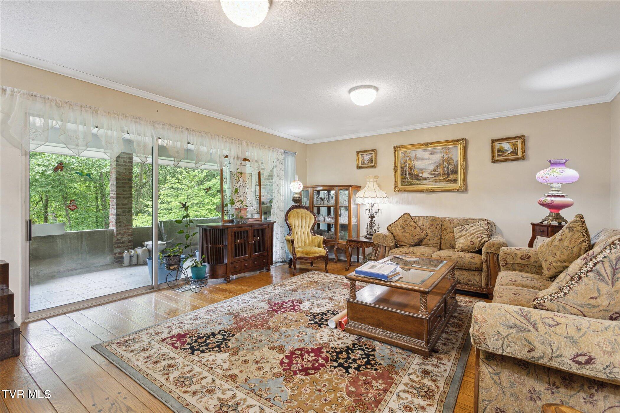 2021 Westwind Drive, Kingsport, Tennessee image 5
