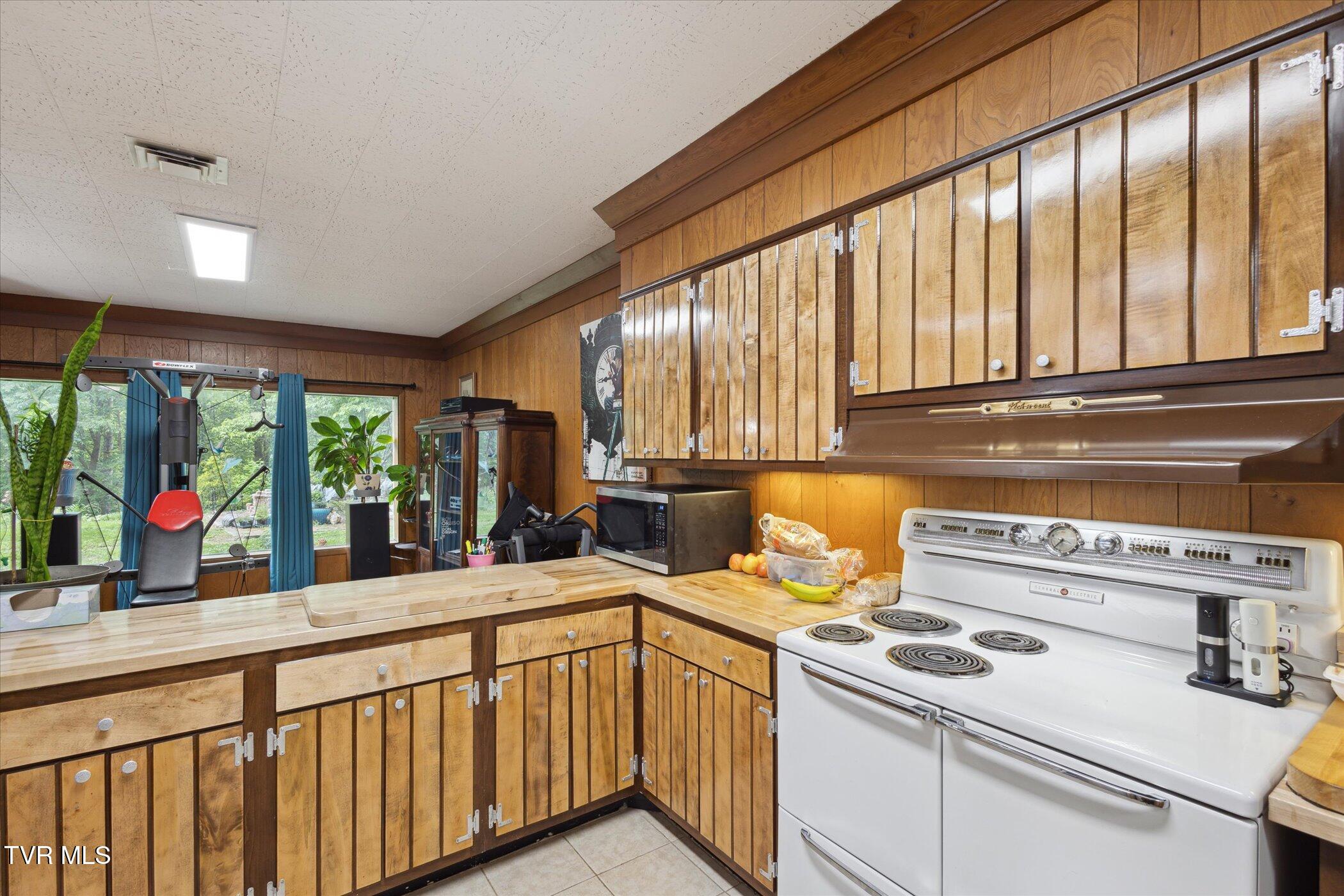 2021 Westwind Drive, Kingsport, Tennessee image 34