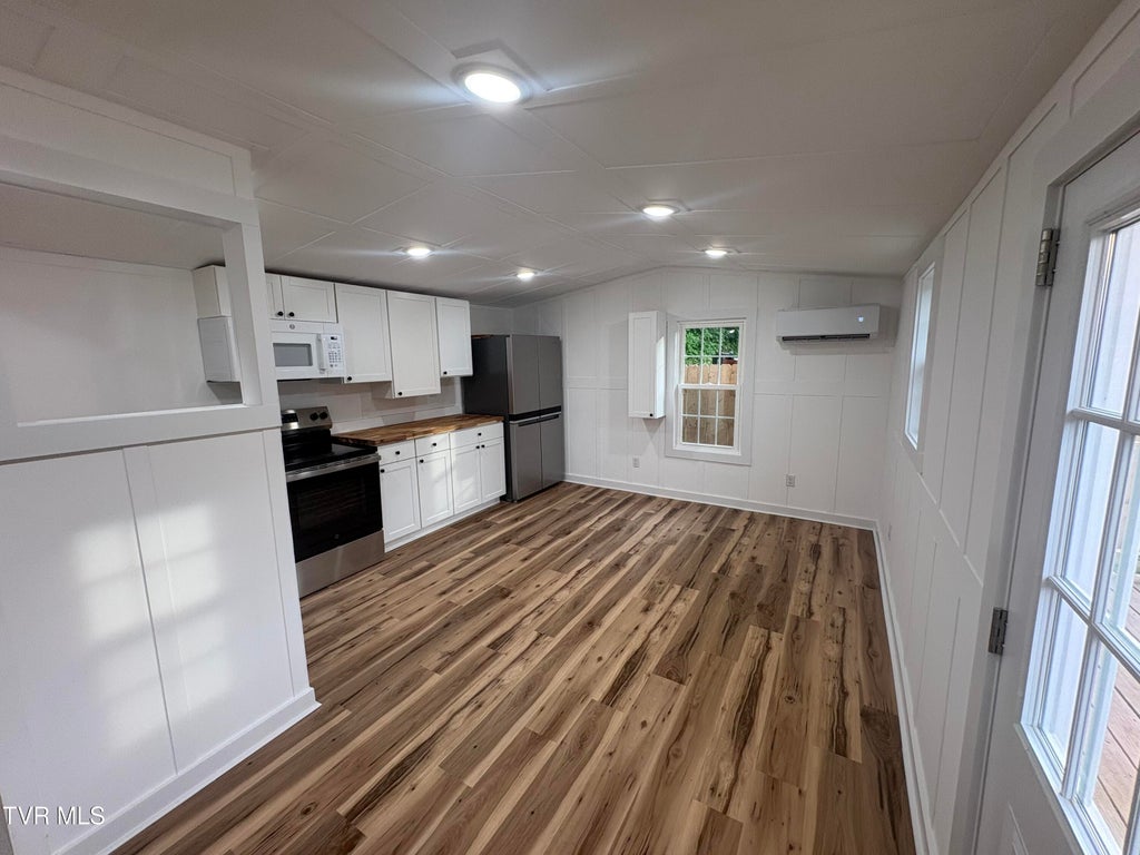 Photo of 205 Polly Erwin Road, Erwin, TN 37650 (MLS # 9997293)