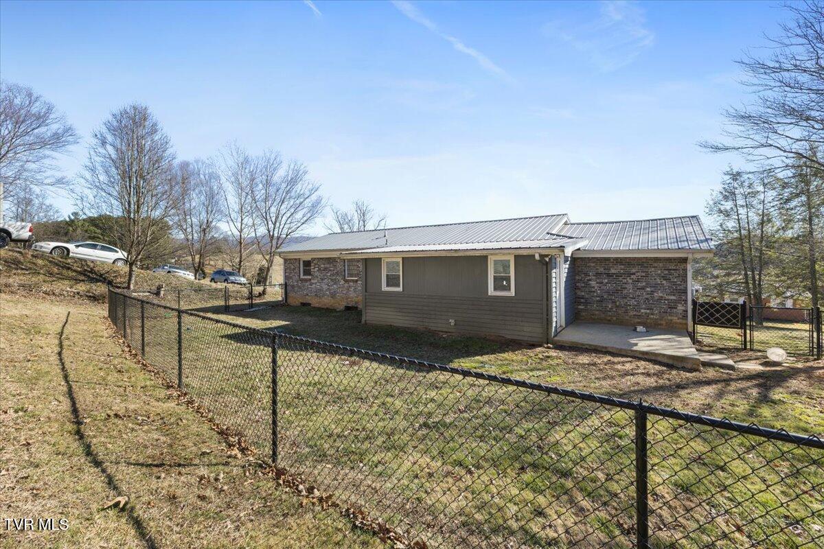 407 Pine Ridge Road Road, Bluff City, Tennessee image 32